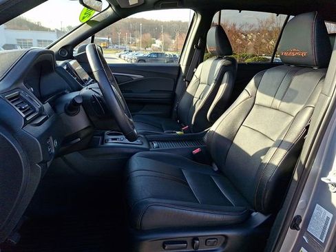 Used 2023 Honda Passport TrailSport image 13