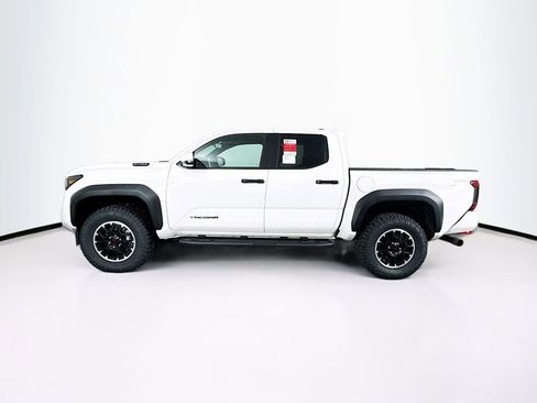 New 2025 Toyota Tacoma TRD Off-Road image 5