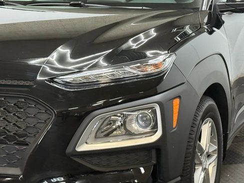 Used 2021 Hyundai Kona SE image 7