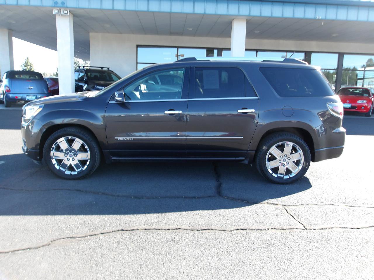 Used 2013 GMC Acadia Denali AWD/4WD image 2