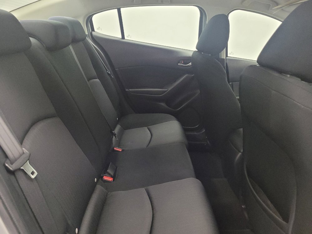 Used 2016 MAZDA MAZDA3 i Sport FWD image 19