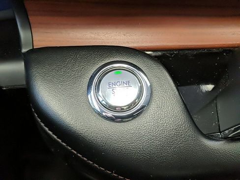 Certified 2021 Lincoln Aviator Reserve w/ Equipment Group 201A image 28