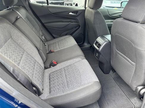 Used 2023 Chevrolet Equinox LT image 19