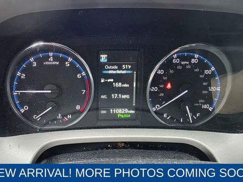 Used 2016 Toyota RAV4 Limited image 17