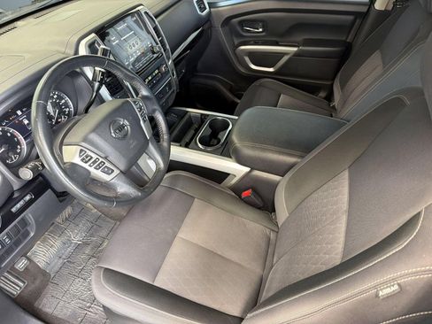 Used 2021 Nissan Titan SV w/ SV Convenience Package AWD/4WD image 25