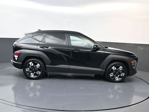 Certified 2025 Hyundai Kona SEL image 3