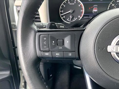 Certified 2023 Nissan Rogue SL w/ SL Premium Package image 23