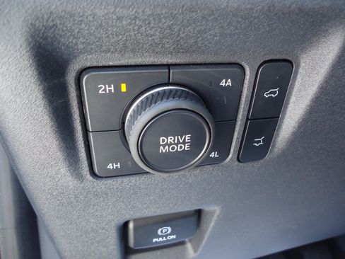 Used 2025 Ford Expedition Max Active AWD/4WD image 15