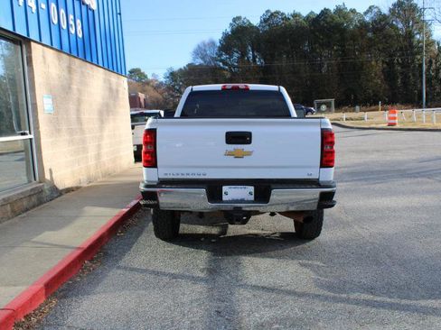 Used 2019 Chevrolet Silverado 2500 LT image 5