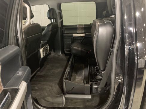 Used 2017 Ford F250 Lariat w/ Lariat Value Package AWD/4WD image 22