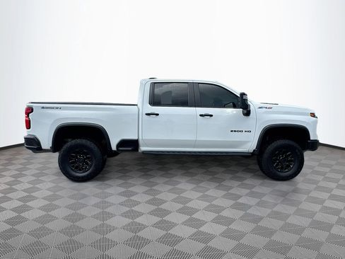 Used 2025 Chevrolet Silverado 2500 ZR2 w/ ZR2 Bison Edition image 4