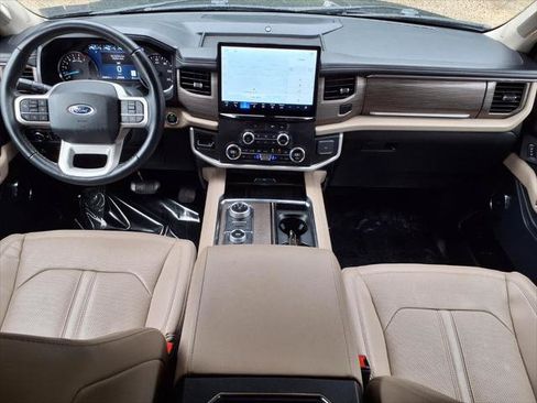 Used 2022 Ford Expedition Limited AWD/4WD image 15