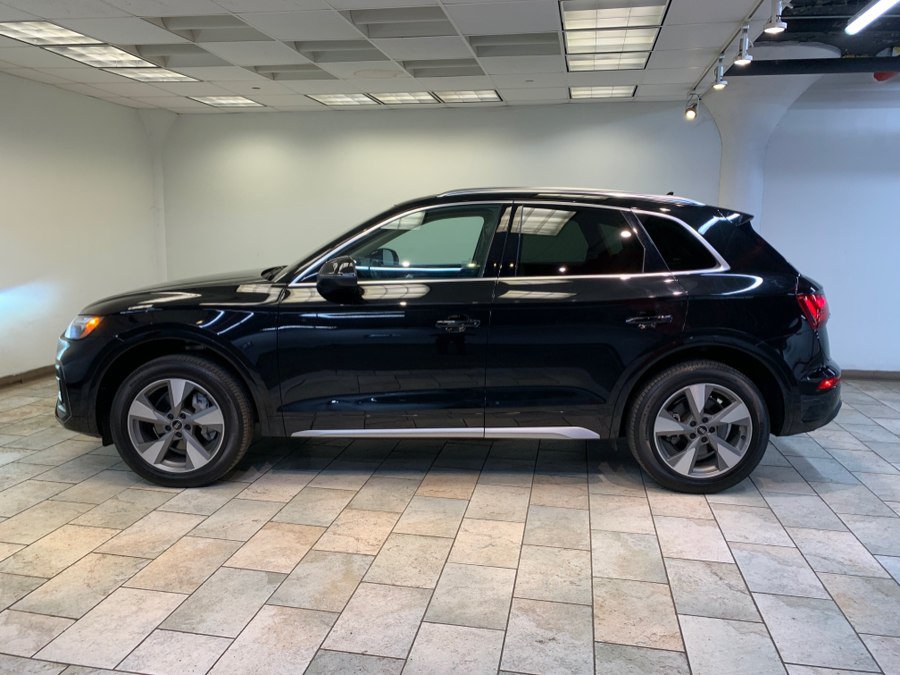 Used 2023 Audi Q5 2.0T Premium w/ Convenience Package AWD/4WD image 5