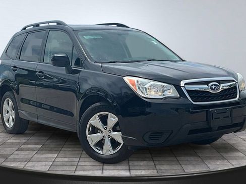Used 2015 Subaru Forester 2.5i Premium w/ All-Weather Package AWD/4WD image 3