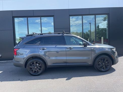 Used 2022 Kia Sorento S image 5
