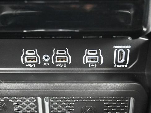 Used 2026 RAM 1500 Laramie w/ Night Edition image 30