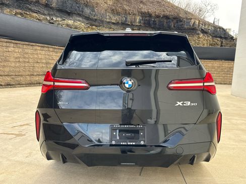 Used 2026 BMW X3 xDrive30 w/ M Sport Package image 4
