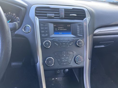Used 2019 Ford Fusion S FWD image 11