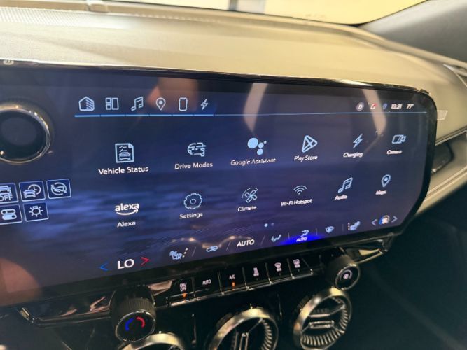 Used 2024 Chevrolet Blazer EV LT AWD/4WD image 16