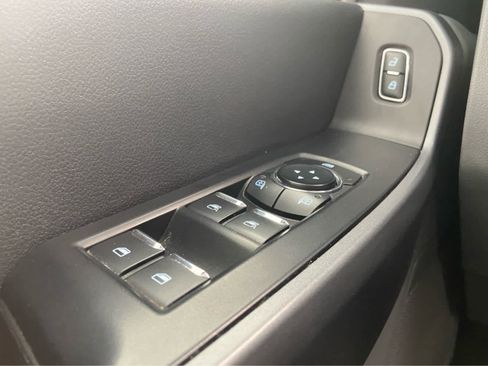 Used 2024 Ford F350 XLT image 35