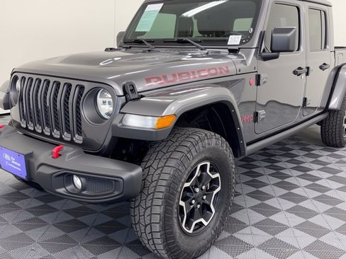 Used 2022 Jeep Gladiator Rubicon w/ Cold Weather Group AWD/4WD image 12