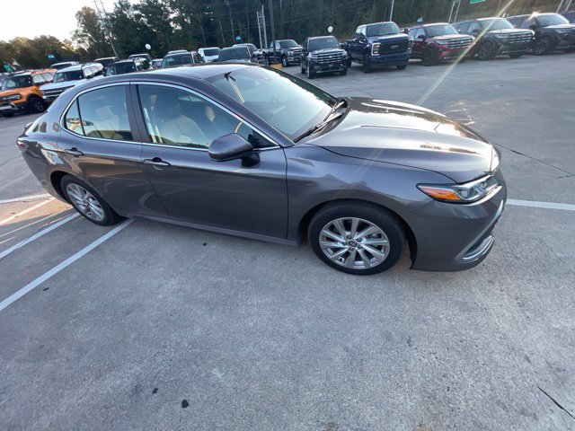 Used 2024 Toyota Camry LE FWD image 19