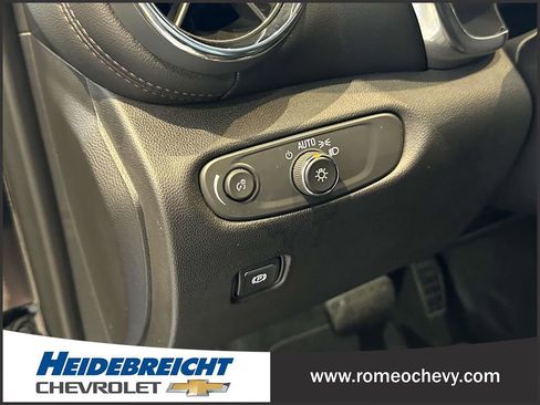 Certified 2022 Chevrolet Blazer Premier w/ Enhanced Convenience Package image 22