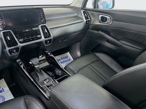 Certified 2023 Kia Sorento SX AWD/4WD image 24