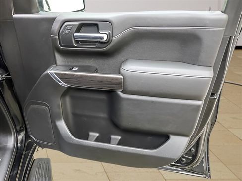 Used 2019 Chevrolet Silverado 1500 LTZ image 24