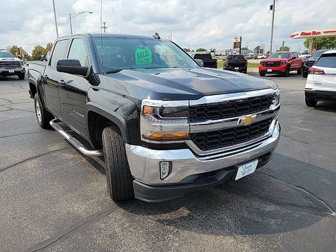 Used 2017 Chevrolet Silverado 1500 LT w/ All Star Edition AWD/4WD image 3