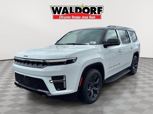 New 2026 Jeep Grand Wagoneer 4WD image 3