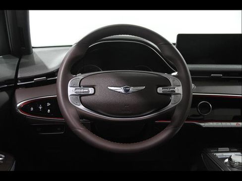Used 2023 Genesis GV70 2.5T w/ Advanced Package AWD/4WD image 7