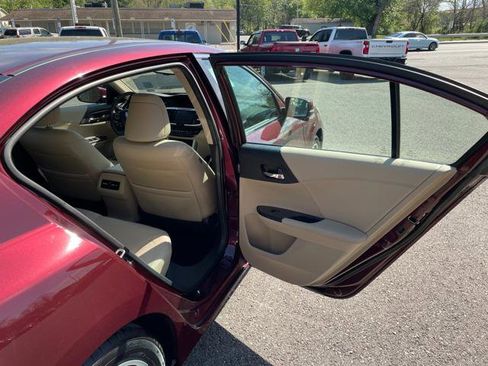 Used 2017 Honda Accord EX-L image 29
