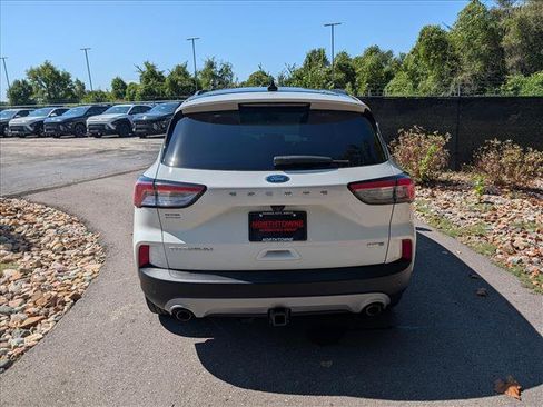 Used 2020 Ford Escape Titanium AWD/4WD image 4