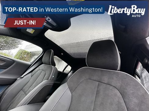 Used 2023 Volvo C40 P8 Recharge Ultimate w/ Protection Package Premier image 19