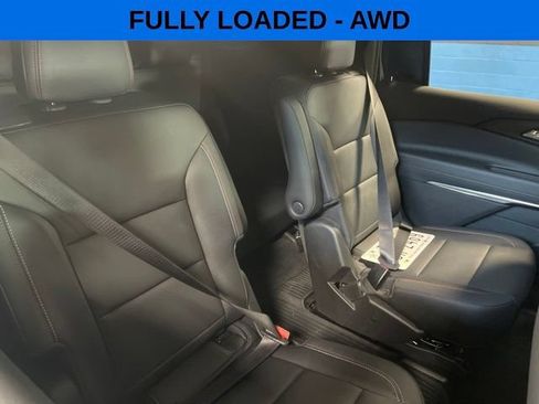 Used 2025 Chevrolet Traverse Z71 w/ Enhanced Driving Package AWD/4WD image 4