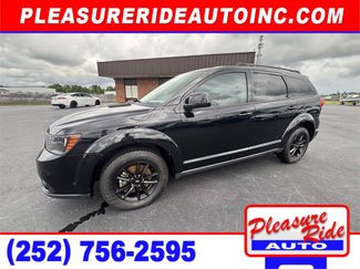 Used 2019 Dodge Journey SE image 1