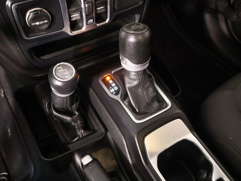 Used 2019 Jeep Wrangler Unlimited Sport S AWD/4WD image 7