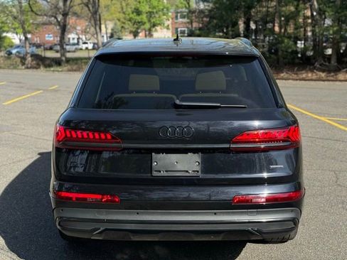 Used 2021 Audi Q7 3.0T Premium Plus w/ Premium Plus Package AWD/4WD image 6