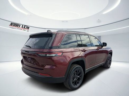 New 2026 Jeep Grand Cherokee Altitude RWD image 3