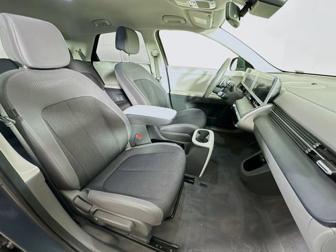 Used 2024 Hyundai Ioniq 5 SEL RWD image 31