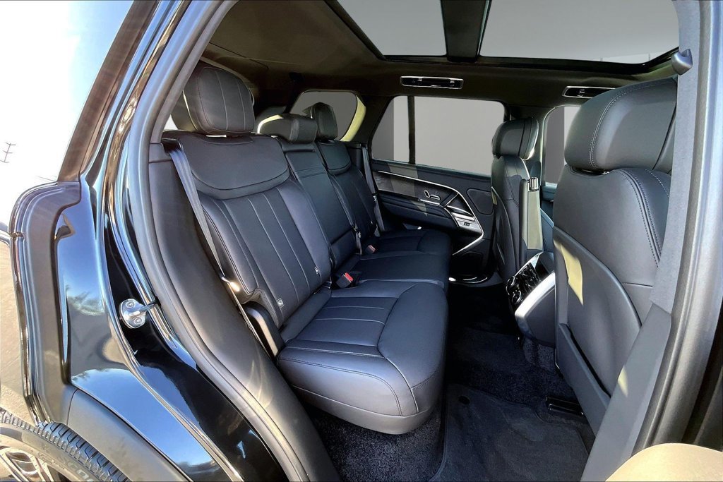 New 2026 Land Rover Range Rover SE AWD/4WD image 9