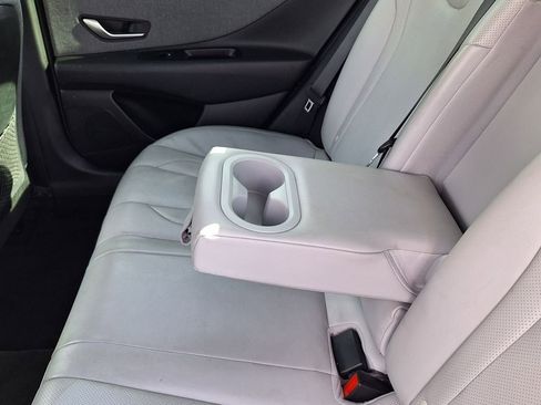 Certified 2021 Hyundai Elantra Limited image 12