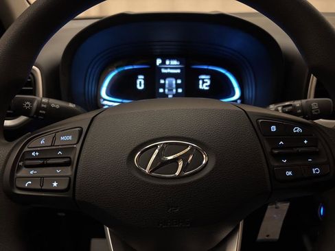 New 2026 Hyundai Venue SE FWD image 13