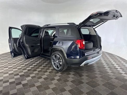 Used 2021 GMC Acadia SLT AWD/4WD image 18
