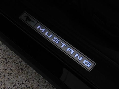 Used 2025 Ford Mustang GT Premium RWD image 39