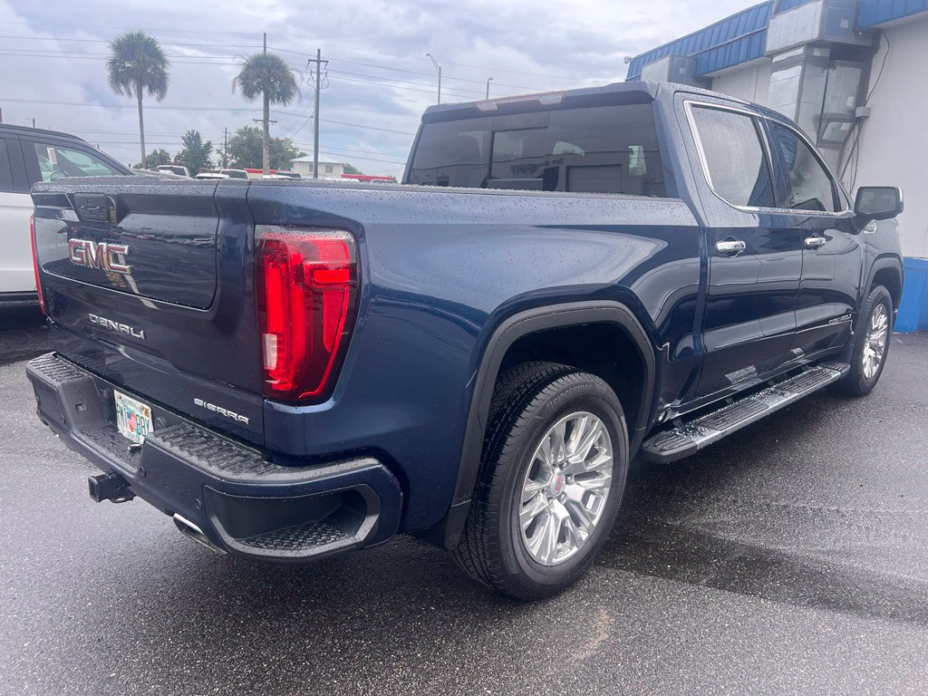 Used 2020 GMC Sierra 1500 Denali w/ Driver Alert Package II AWD/4WD image 4