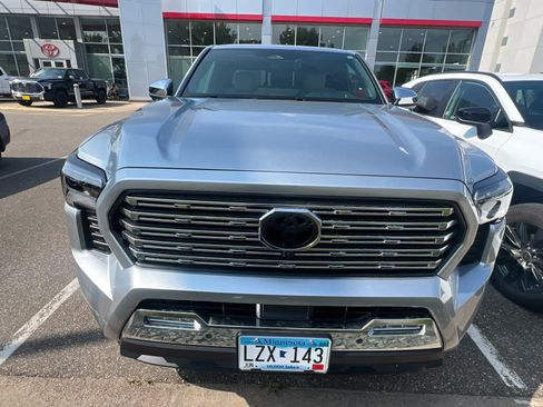 Used 2024 Toyota Tacoma Limited w/ Limited Package (LT) AWD/4WD image 2