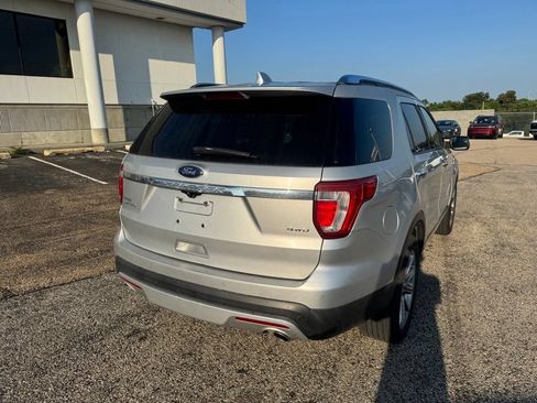 Used 2017 Ford Explorer Limited AWD/4WD image 7