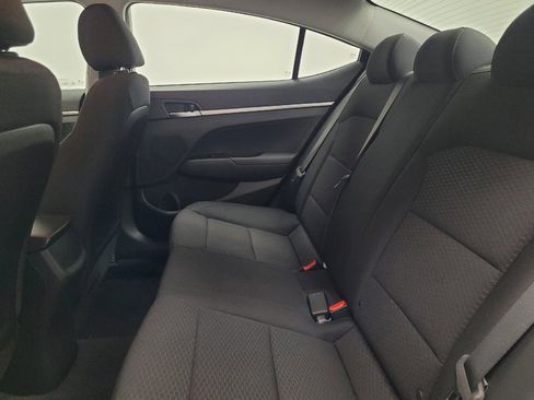 Used 2019 Hyundai Elantra SE w/ Cargo Package FWD image 18